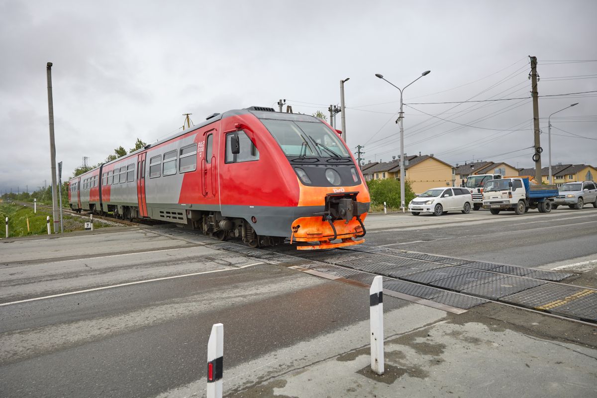 36726